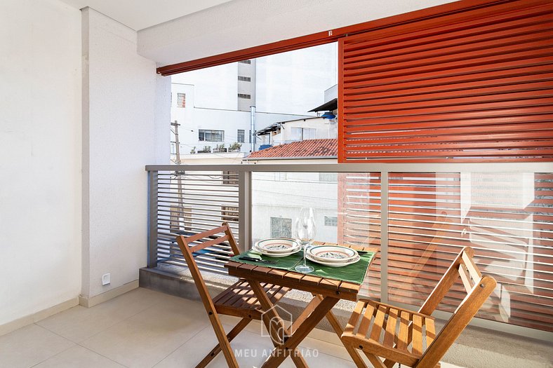 Equipped kitchen and balcony near Ibirapuera Park