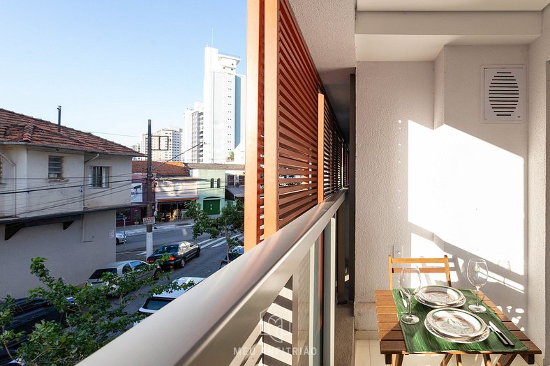 Equipped kitchen and balcony near Ibirapuera Park