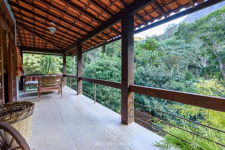 Farm with pool and jacuzzi near the waterfall