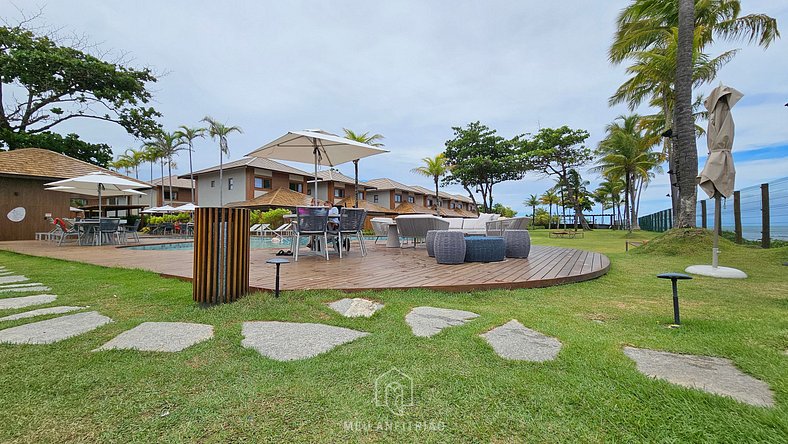 House in a condo with leisure facing the beach