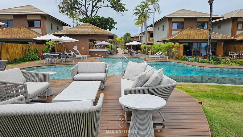 House in a condo with leisure facing the beach