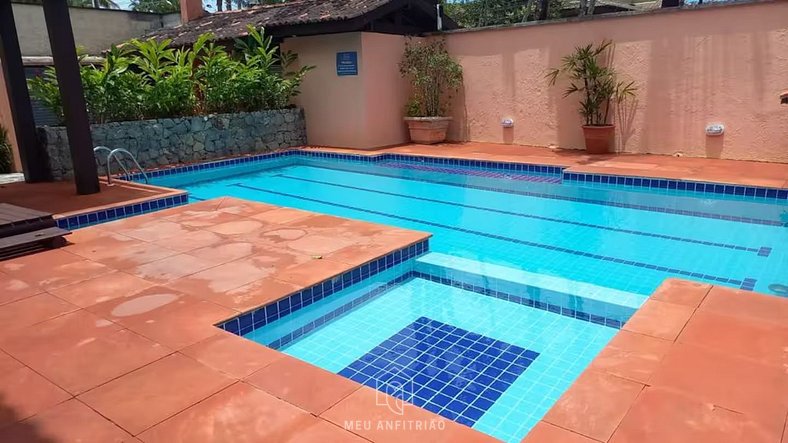 House in condominium with pool 20m from the beach