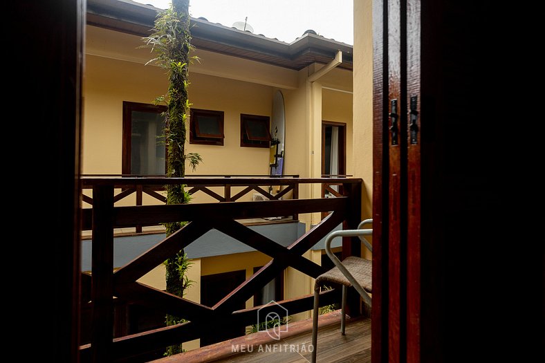 House with barbecue 200m from Juquehy beach