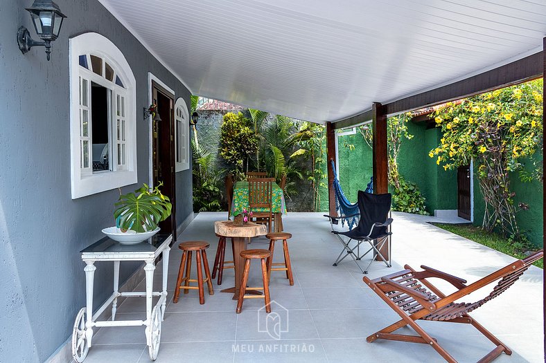 House with barbecue and garden near the beach