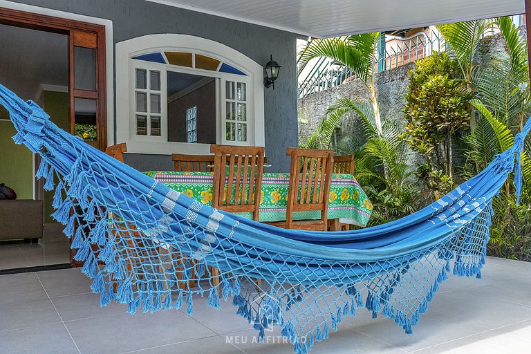 House with barbecue and garden near the beach