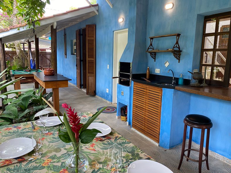 House with barbecue near Barra do Una beach