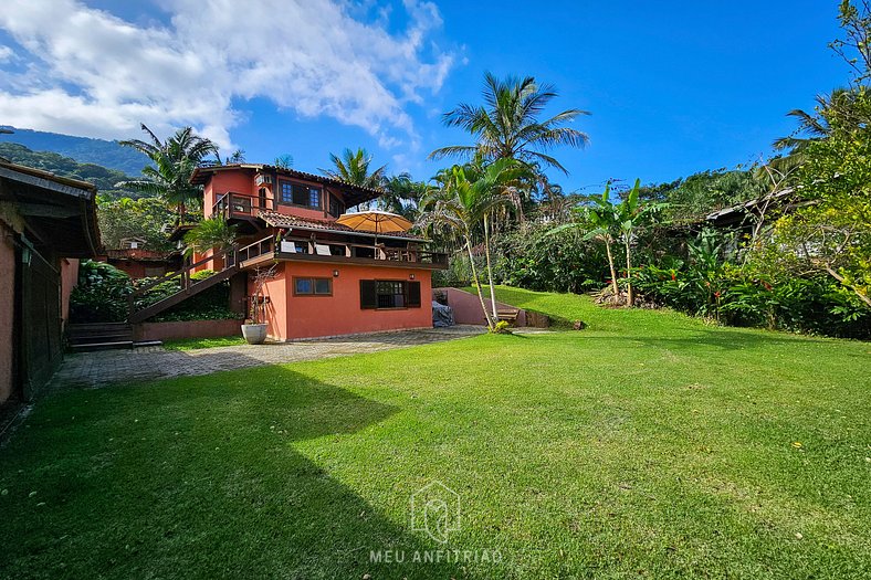 House with barbecue near Maresias beach