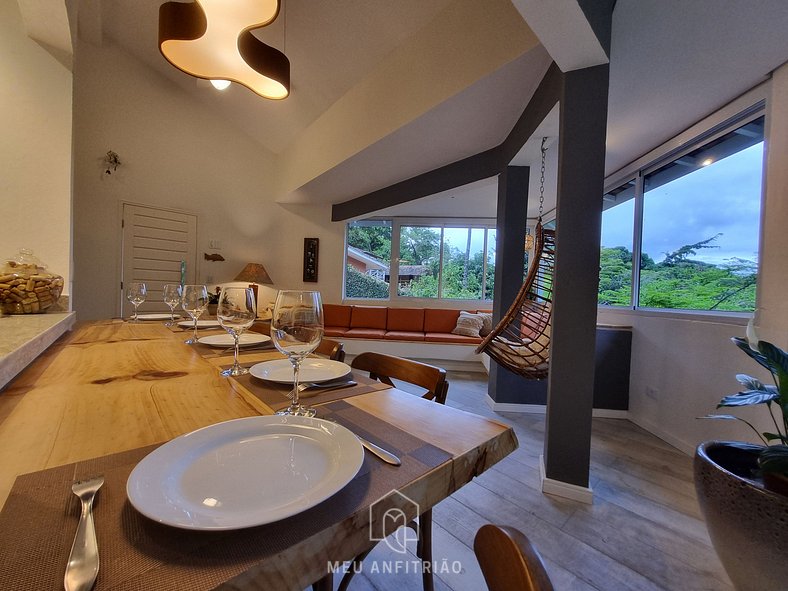 House with barbecue near Perequê beach