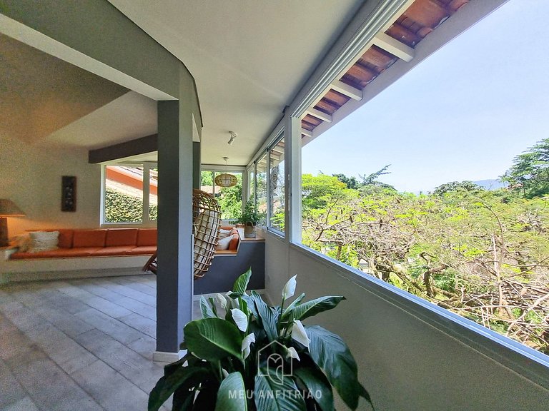 House with barbecue near Perequê beach