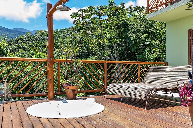 House with barbecue near Praia do Curral