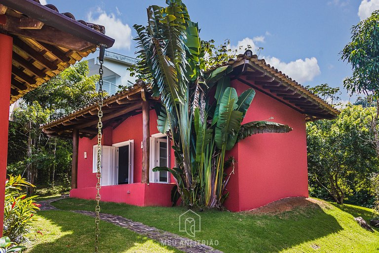 House with barbecue, swimming pool and sea view