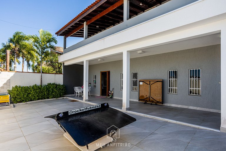 House with gourmet area and pool on Indaiá beach