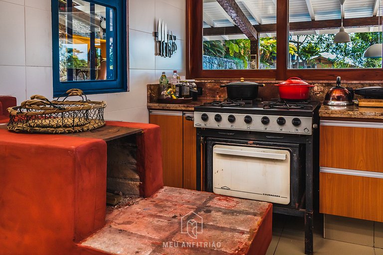 House with gourmet balcony in Praia do Perequê