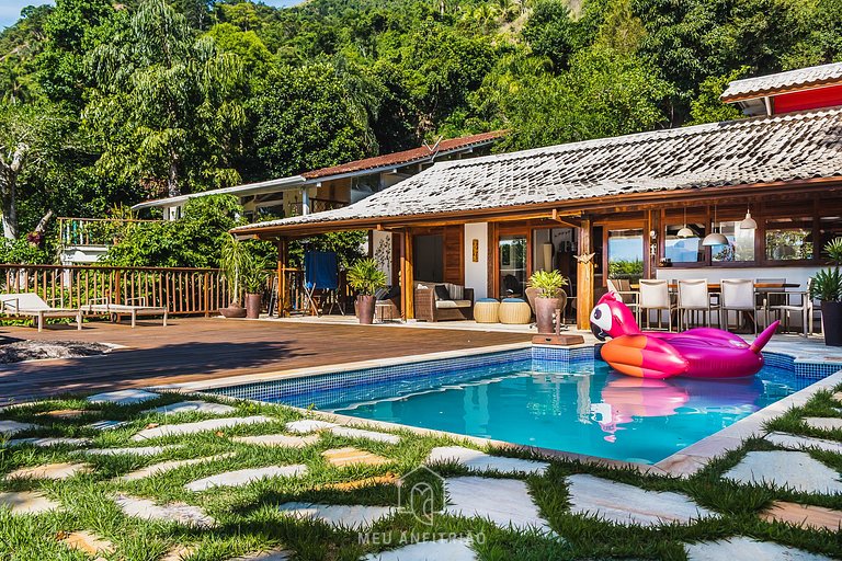 House with gourmet balcony in Praia do Perequê