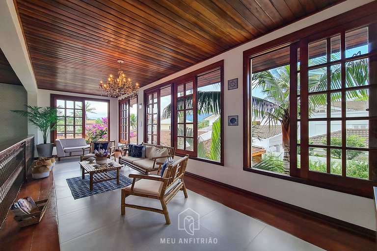 House with pool, balcony and leisure in a condo