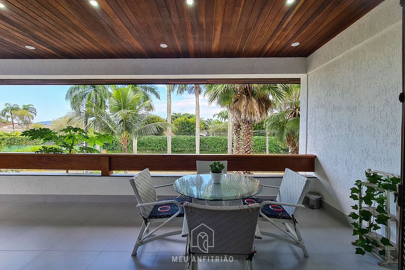 House with pool, balcony and leisure in a condo