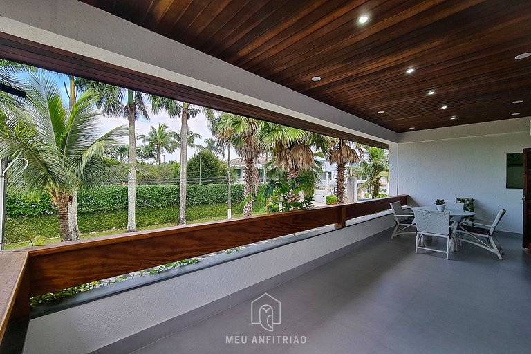 House with pool, balcony and leisure in a condo