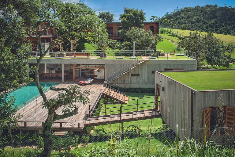 House with pool, hot tub and mountain views