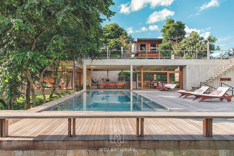 House with pool, hot tub and mountain views