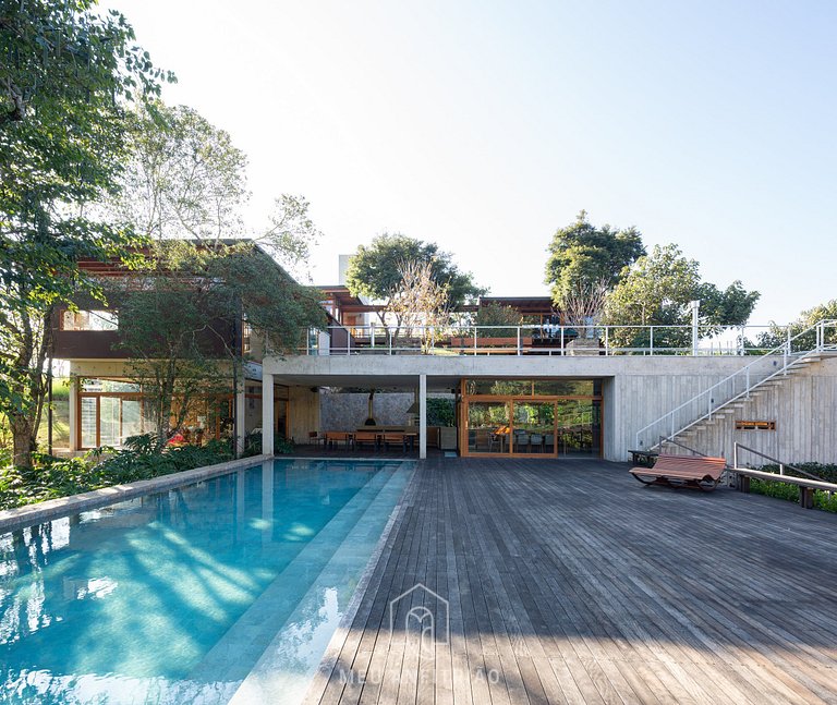 House with pool, hot tub and mountain views