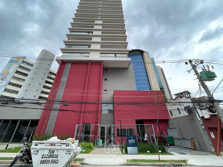 Kitchen, TV and balcony next to Faria Lima subway