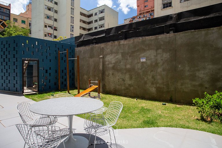 Kitchen, TV and leisure near Hospital Santa Casa