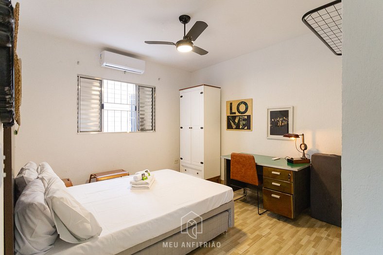 Loft for 4 people near Santa Cecília subway