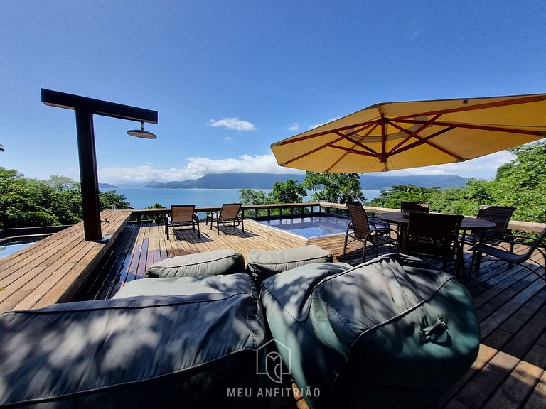 Luxury house with jacuzzi near Porto São Pedro