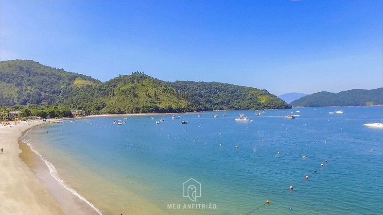 Mansion with pool near Tabatinga Beach