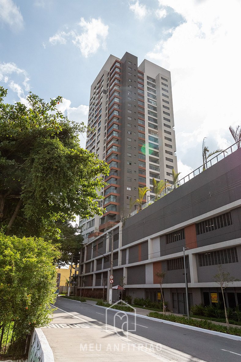 Modern studio with Smart TV near the subway