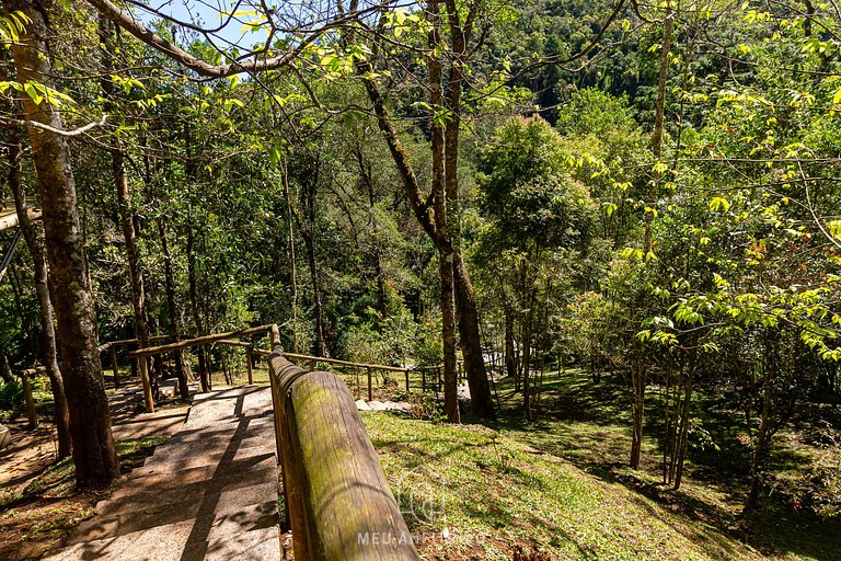 Natureza e área gourmet em Campos do Jordão