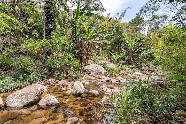 Ranch with pool, jacuzzi and garage in Petrópolis