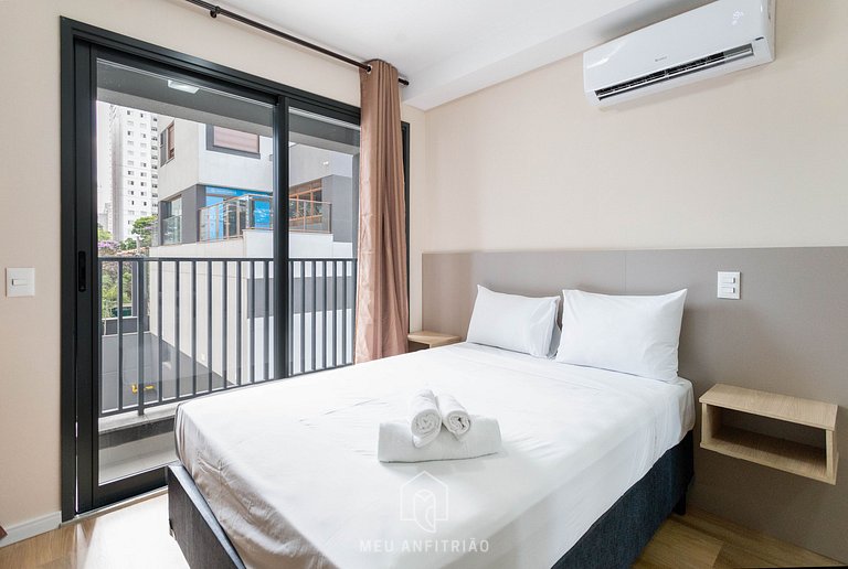 Smart TV and balcony near Congonhas airport