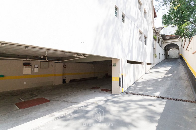 Spacious suite with garage near São Paulo Expo