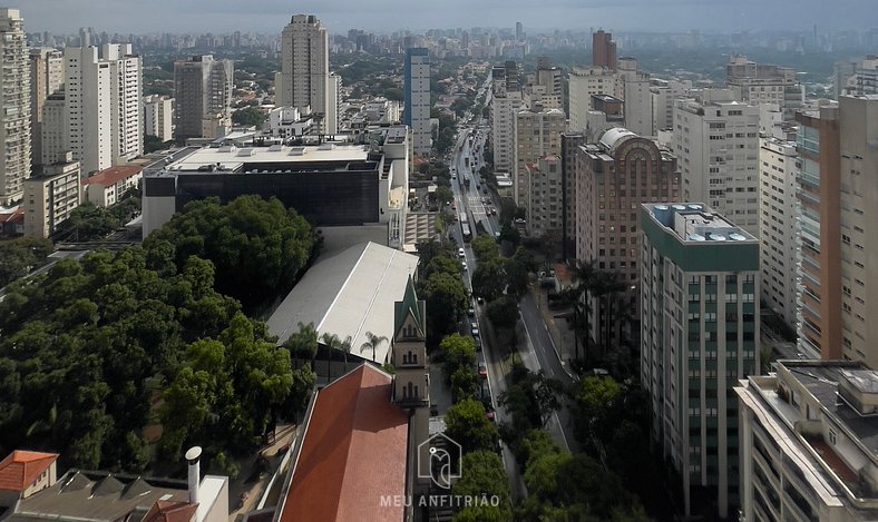 Studio com ar-condicionado e TV perto da Paulista