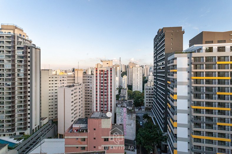 Studio com TV perto do Hospital Sírio-Libanês