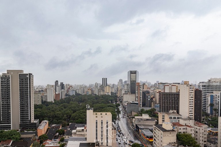 Studio com varanda e conforto na Rua da Consolação