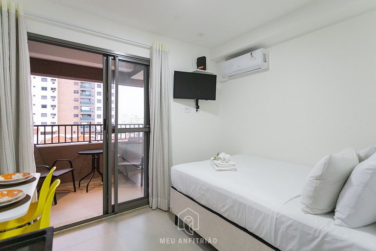 Studio with balcony next to Avenida Jabaquara