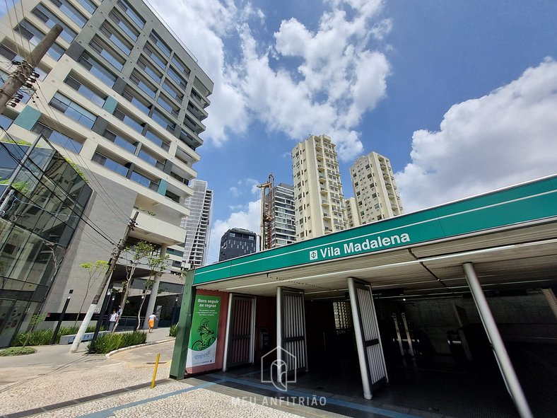 Studio with balcony next to Vila Madalena subway