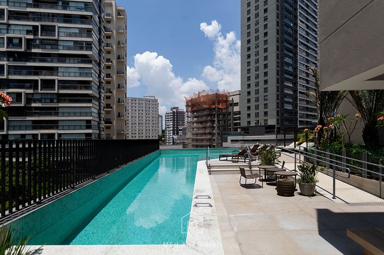 Studio with balcony next to Vila Madalena subway