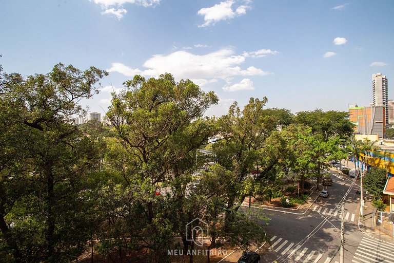 Studio with coffee maker and balcony in Campo Belo