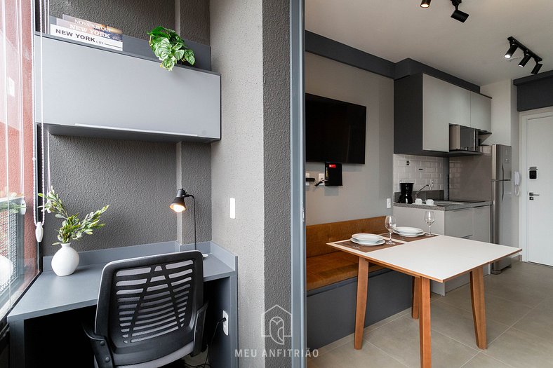 Studio with full kitchen next to the shopping mall