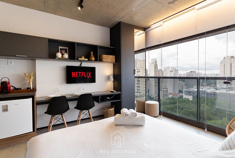 Studio with TV next to the Jardim Pamplona Mall