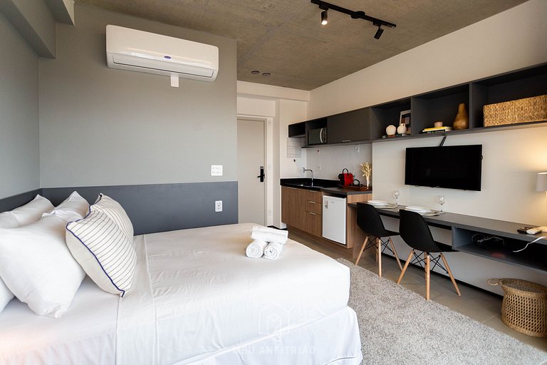 Studio with TV next to the Jardim Pamplona Mall