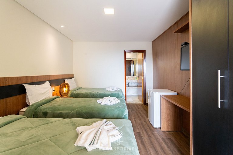 Suite with minibar and TV in Serra da Cantareira