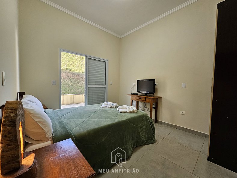 Suite with TV and leisure in a inn in Cantareira